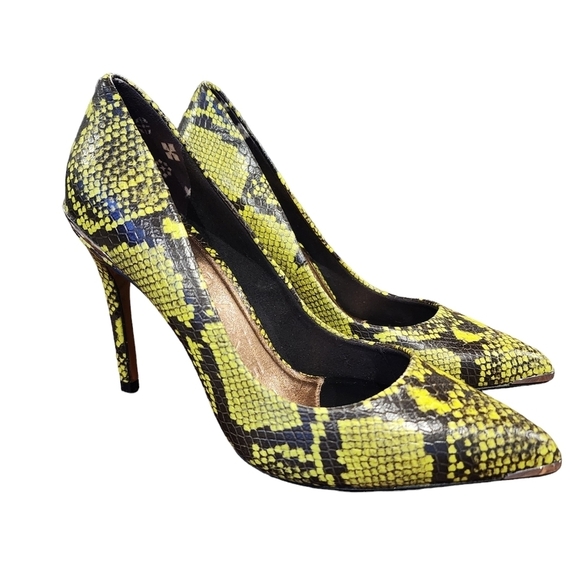 Ted Baker Izbelos neon yellow/green snakeskin heels - Picture 4 of 8